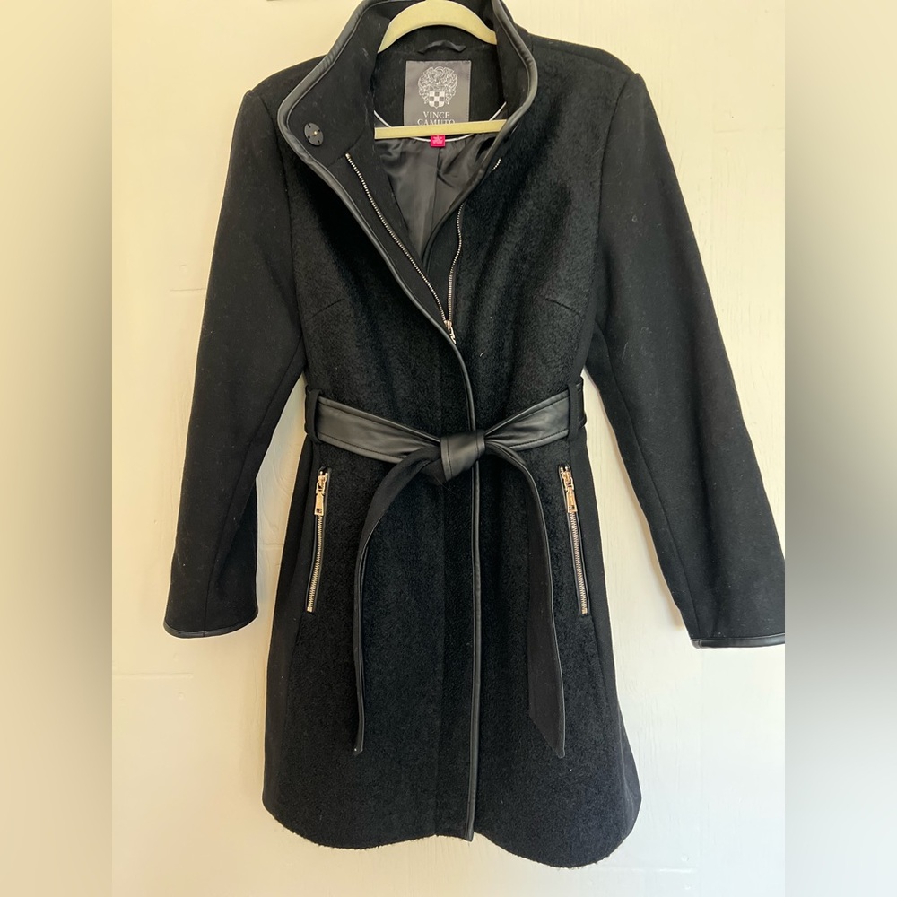 Vince Camuto Black W/ Gold zipper accent size Large womens Coat - 3/4 length
